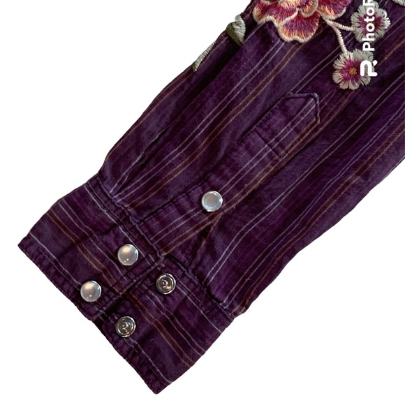 Johnny Was Brittany Patch Pocket Shirt in Muted Purple Stripe Size Small - Picture 11 of 13
